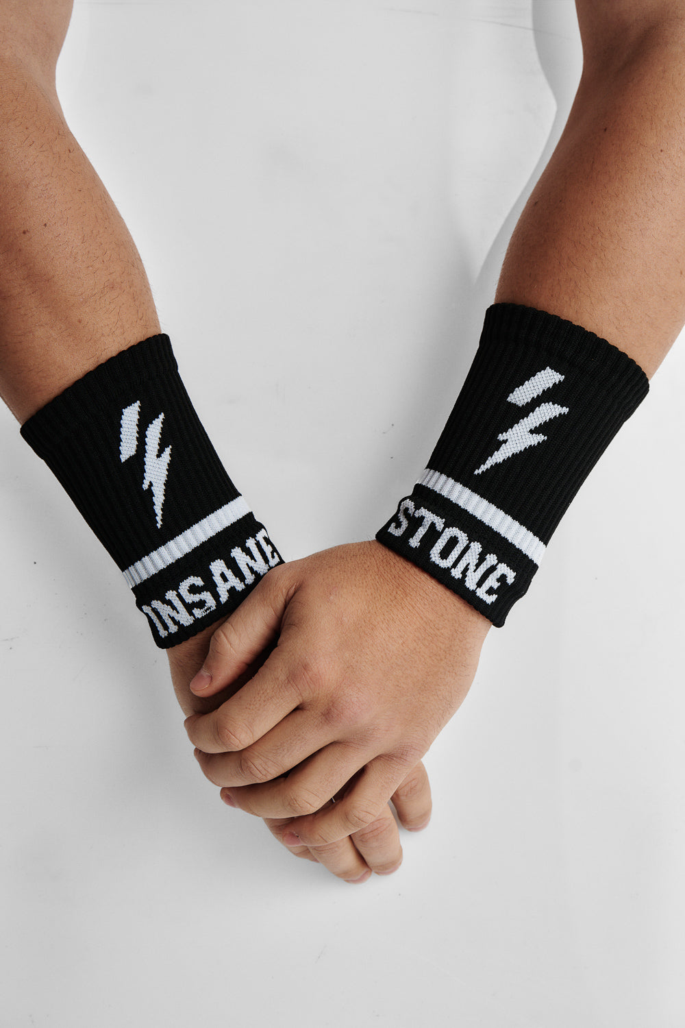 Polsini Hybrid Black