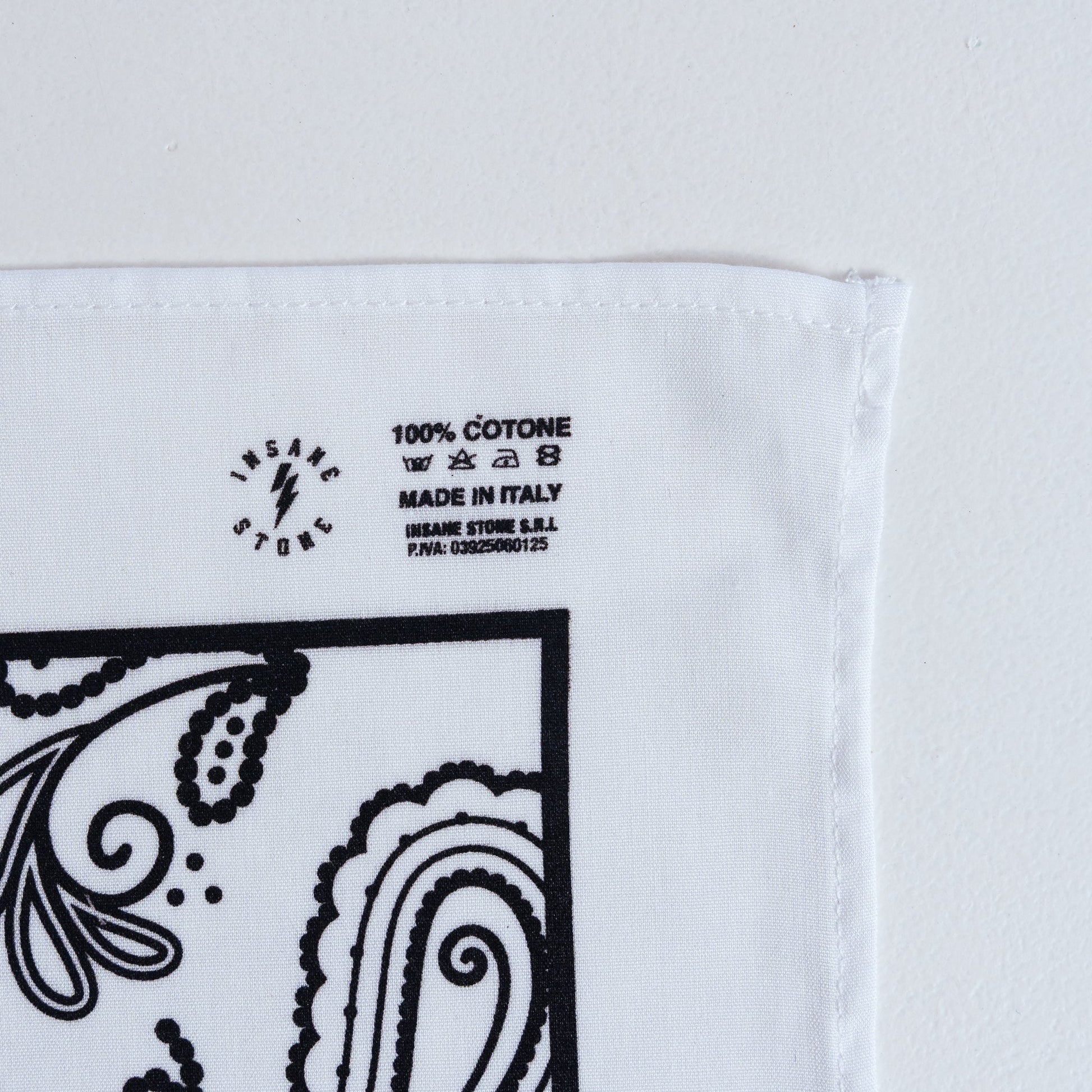 Bandanda Heritage - White & Black - Insane Stone ®